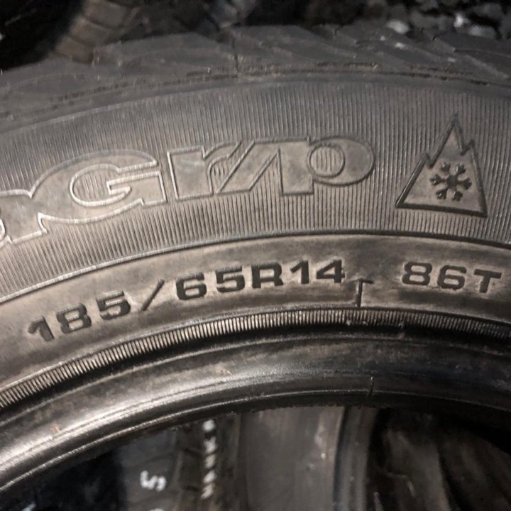 185/65/14 Goodyear UltraGrip Extreme. 2шт