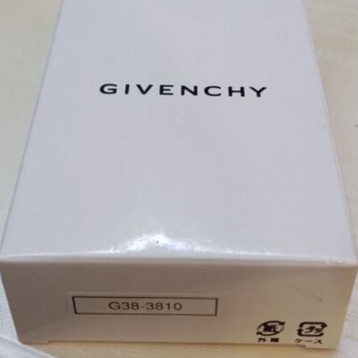 Зажигалка GIVENCHY