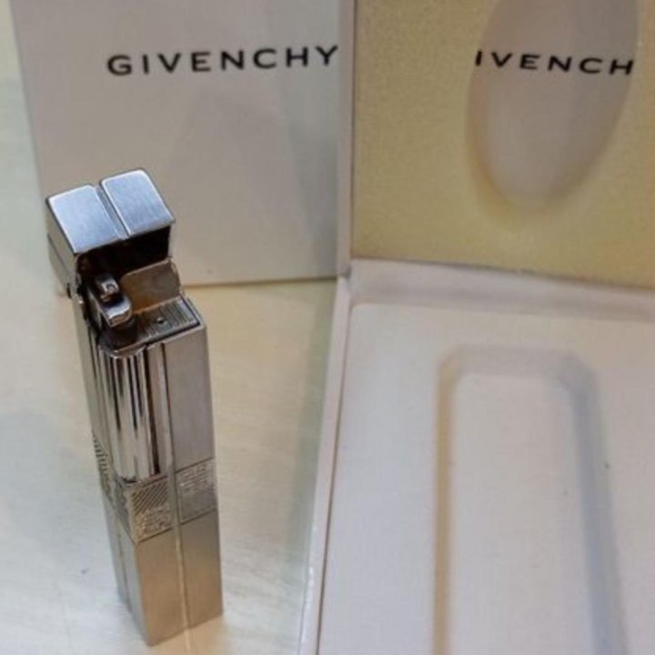 Зажигалка GIVENCHY