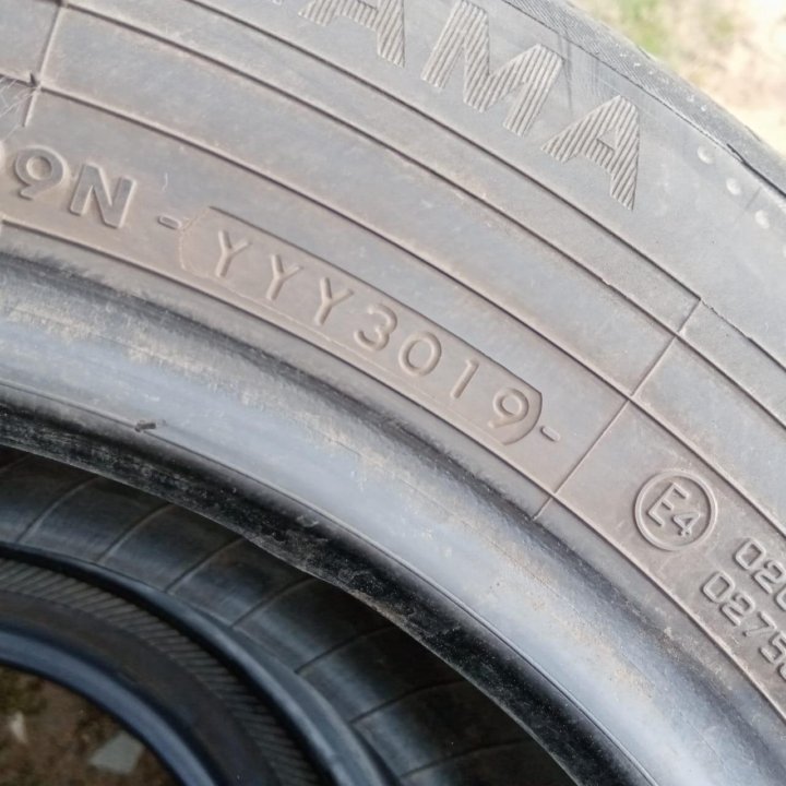 Шины Yokohama BluEarth RV-02, размер 195/65 R15