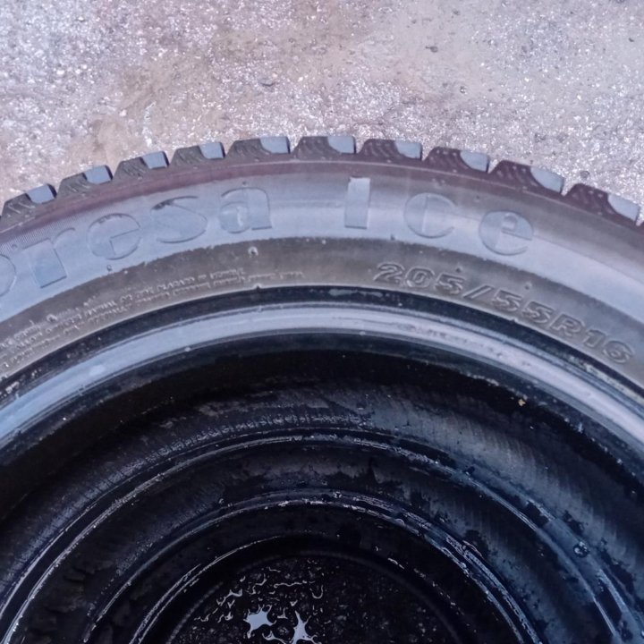 Maxxis MA-STL Presa Ice 205/55 R16