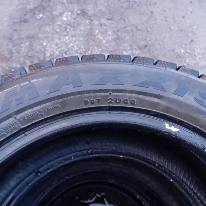 Maxxis MA-STL Presa Ice 205/55 R16