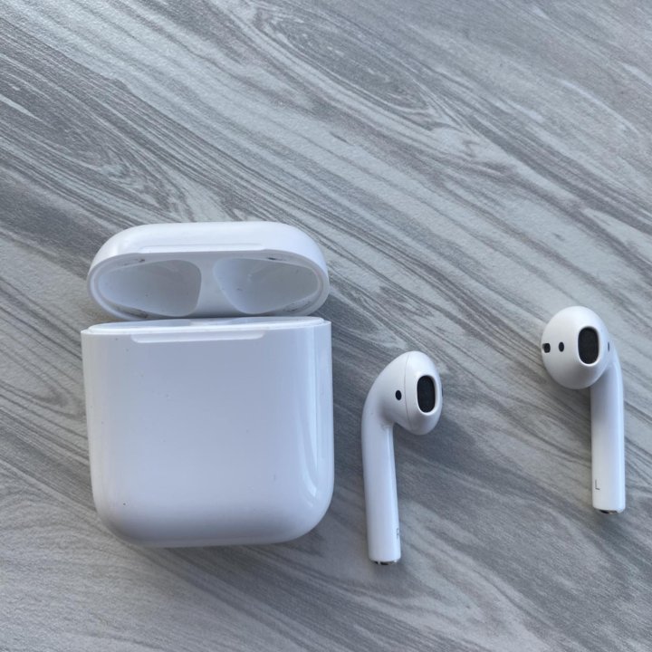 Наушники AirPods 2 оригинал б/у