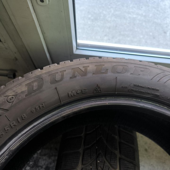 215/55/18 DUNLOP