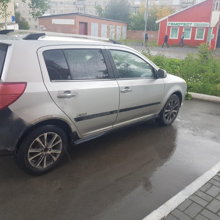 Geely MK Cross, 2013