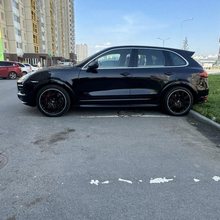 Porsche Cayenne, 2013