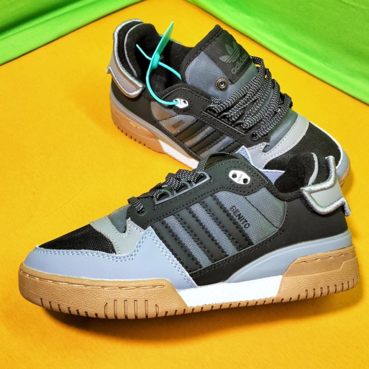 Кроссовки Adidas 36 37 38 39 40