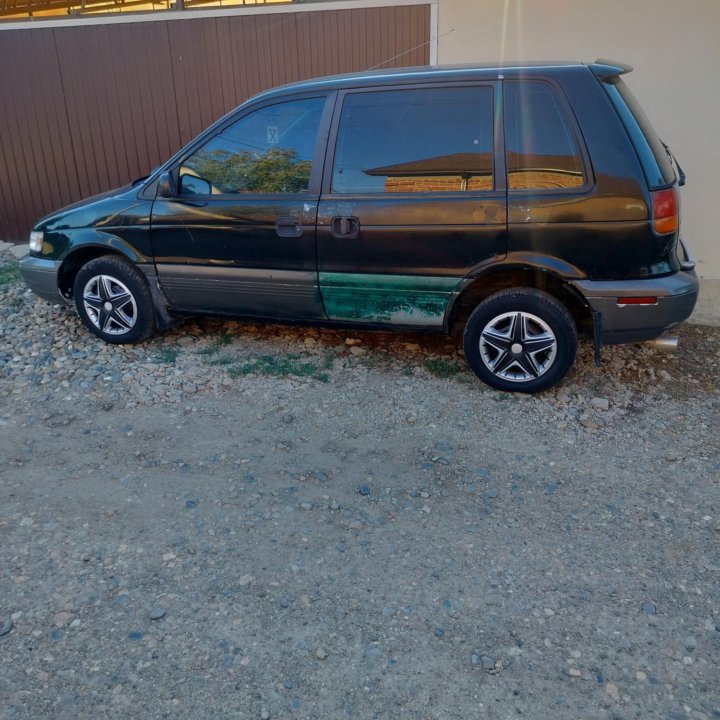 Mitsubishi RVR, 1992