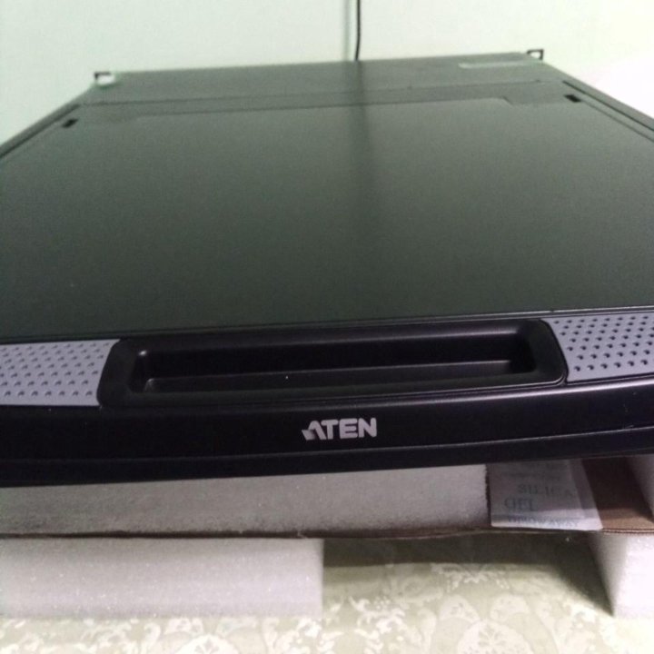 KVM консоль ATEN CL5716M CL5716M-ATA-RG