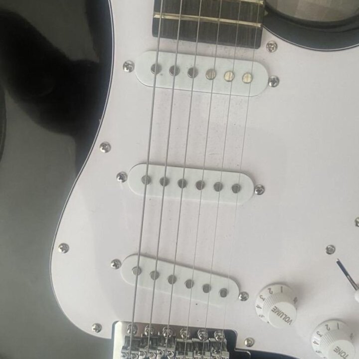 Электрогитара Fabio Stratocaster