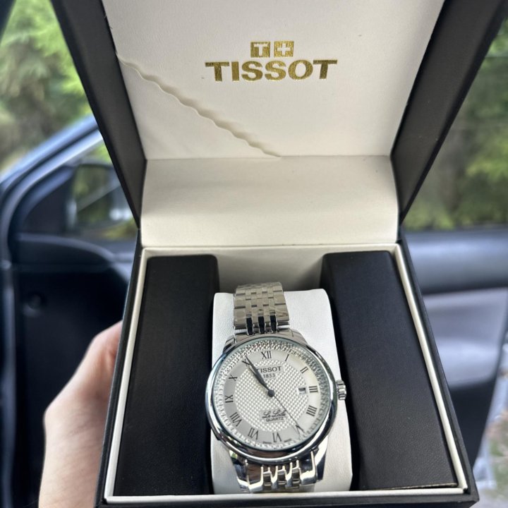 Мужские наручные часы кварцевые Tissot