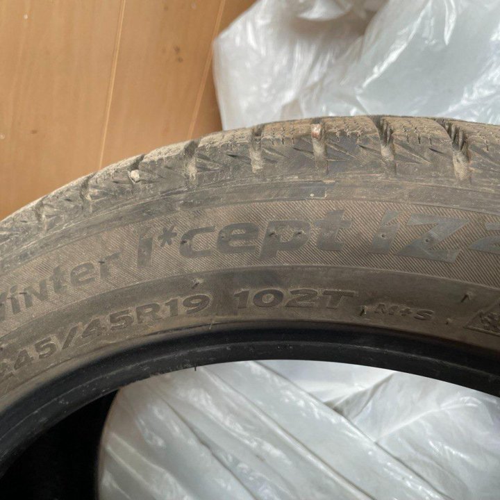 Шины Hankook Winter I'Cept IZ2 245/45 R19 102T