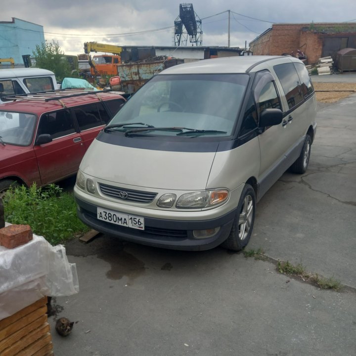 Toyota Estima, 1996