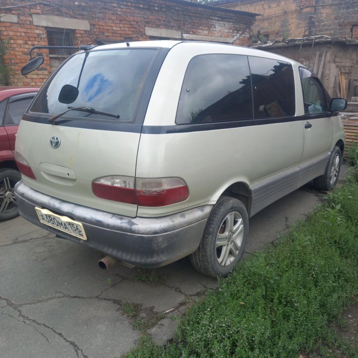 Toyota Estima, 1996