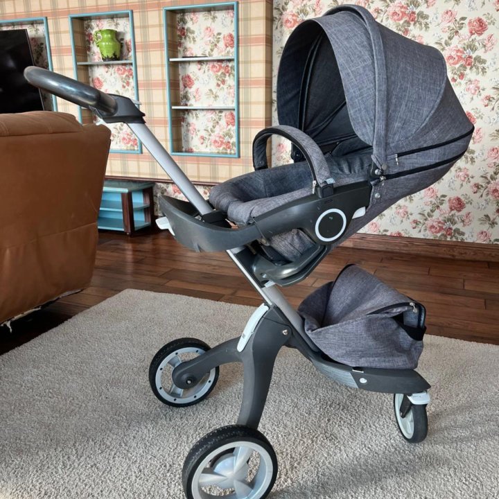 Детская коляска STOKKE