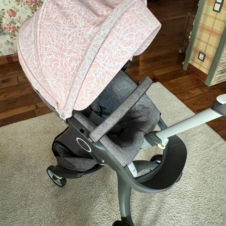 Детская коляска STOKKE