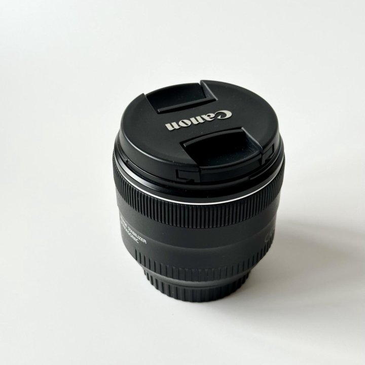 Canon EF 35mm 2.0