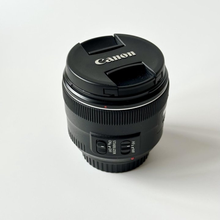 Canon EF 35mm 2.0