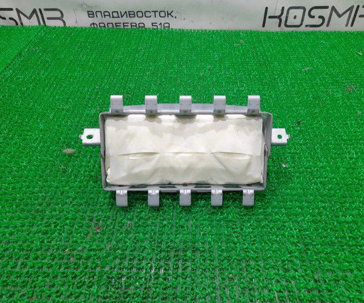 Подушка безопасности пассажира передняя левая