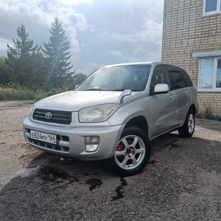 Toyota RAV4, 2000