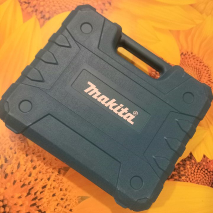 Шуруповерт makita 18v Новый набор бит и головок