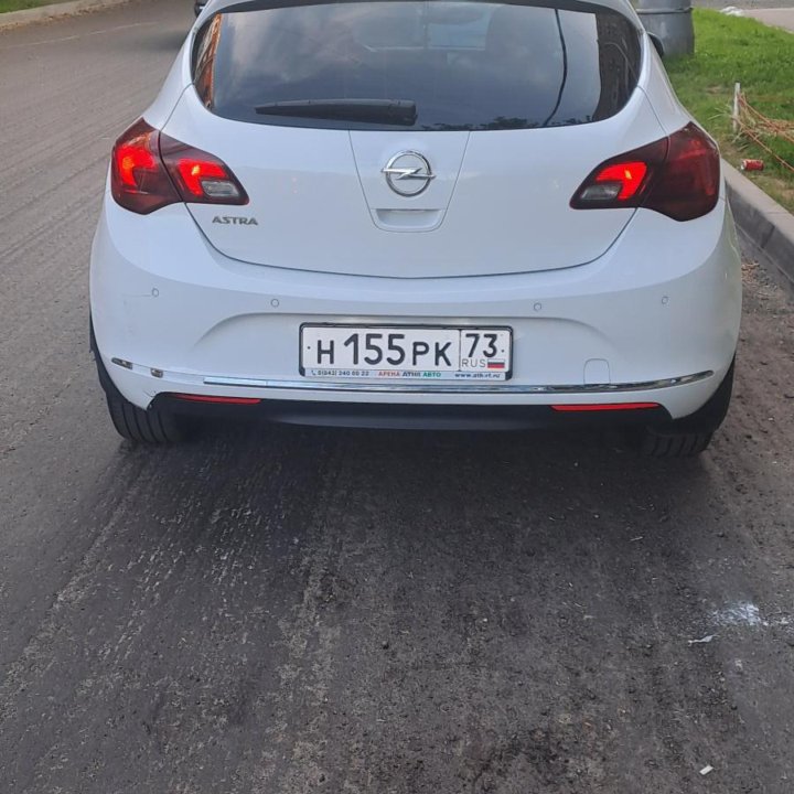 Opel Astra, 2013