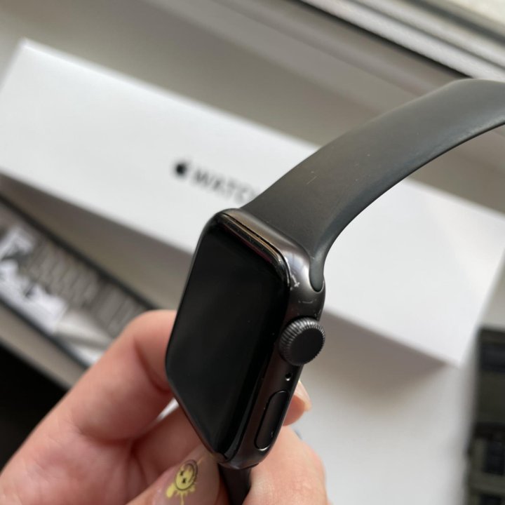 Apple Watch SE 40mm Space Gray