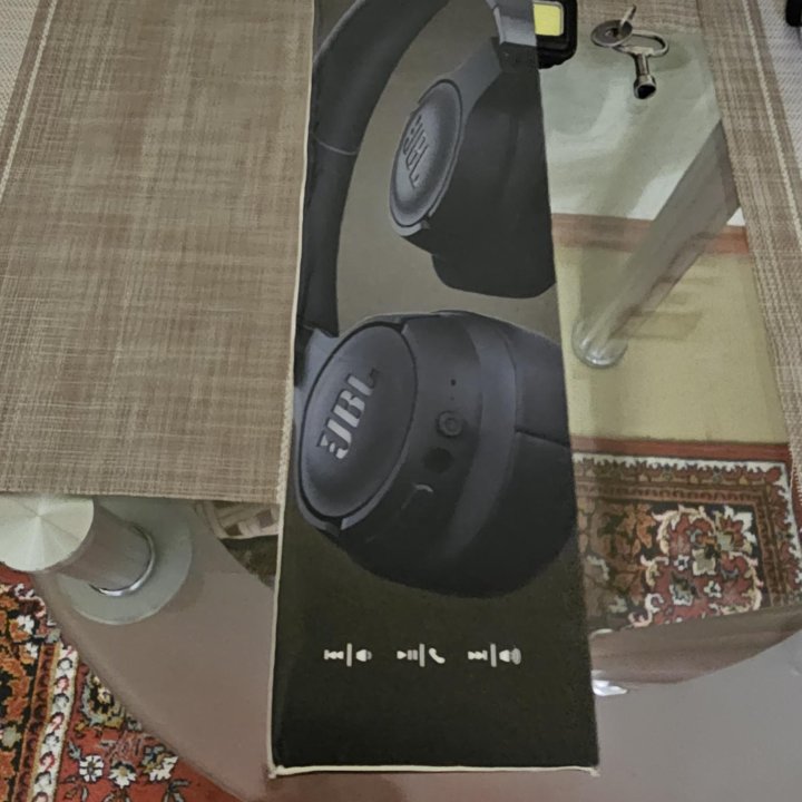 Jbl наушники новые