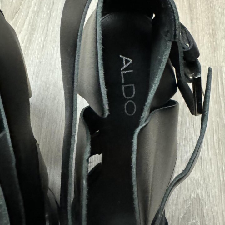 Босоножки Aldo