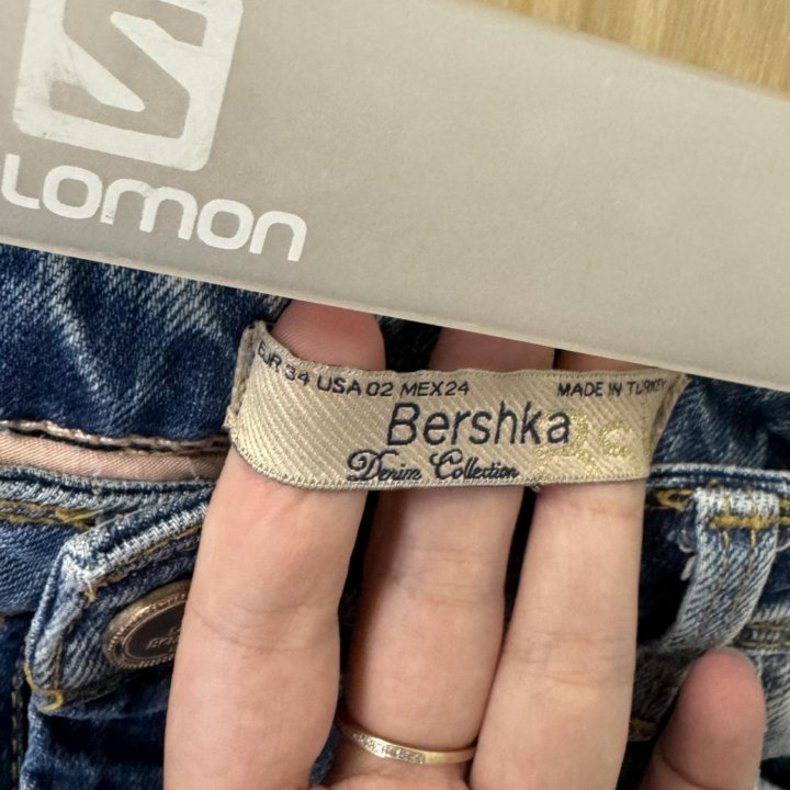 Шорты Bershka