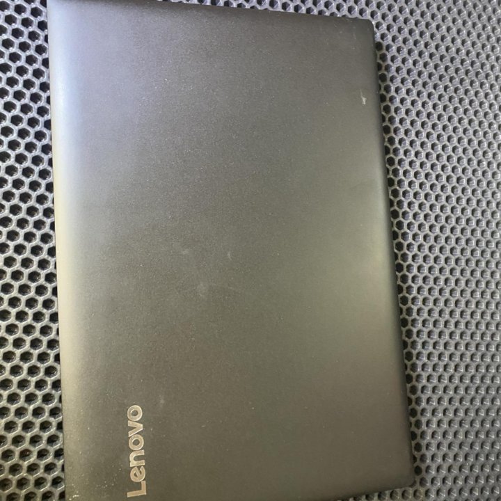 Игровой ноутбук Lenovo