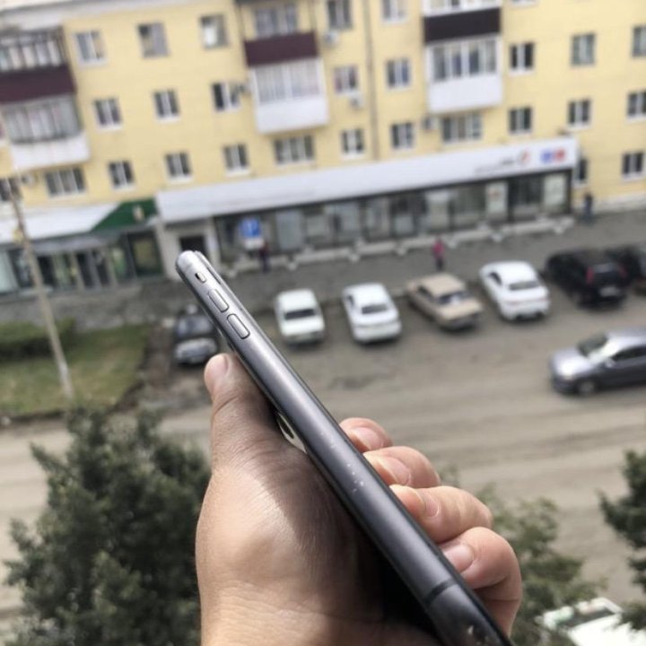 Айфон 11,64gb