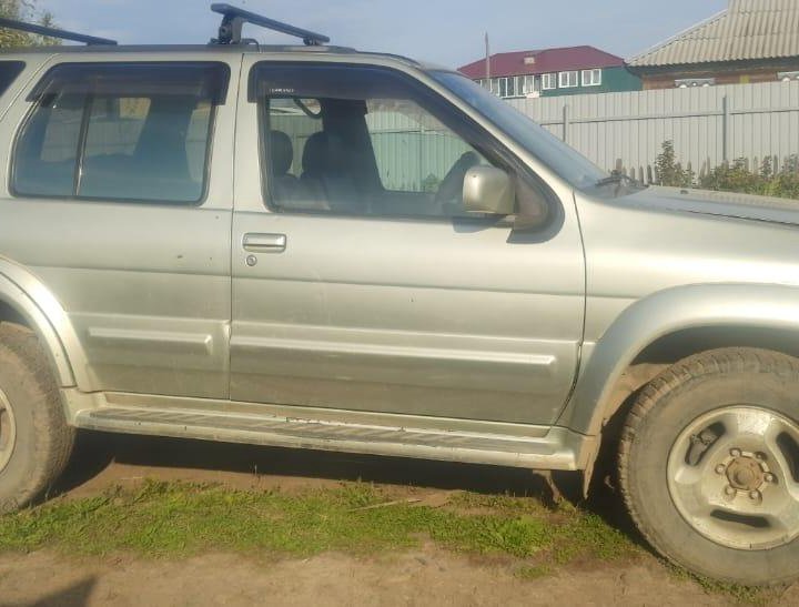 Nissan Terrano, 1996