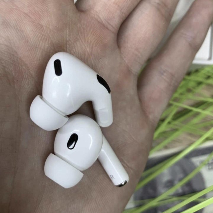 Наушники Apple AirPods Pro