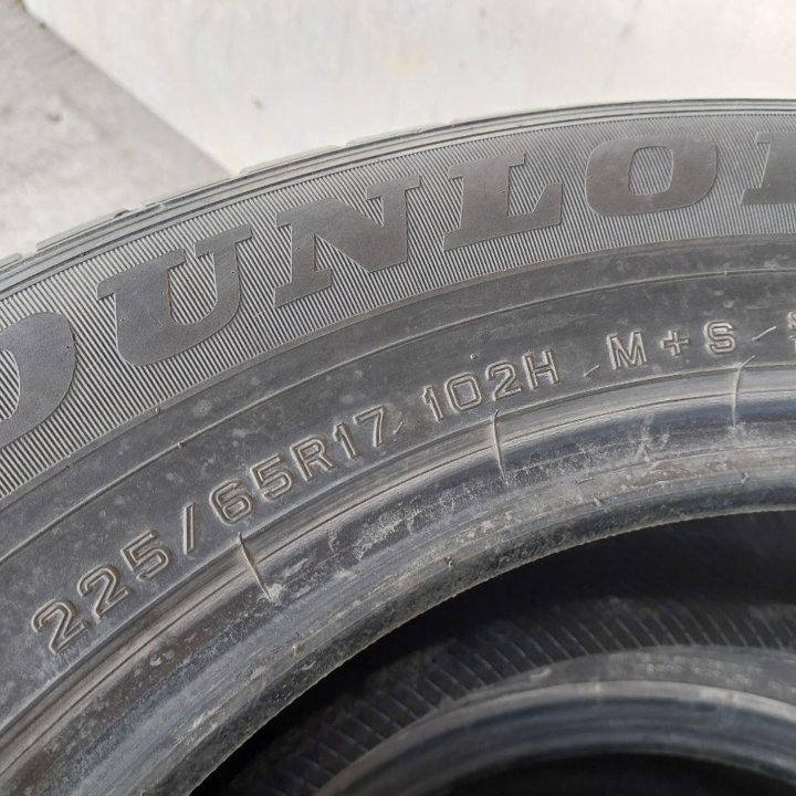 Dunlop Grandtrek ST30 225/65 R17