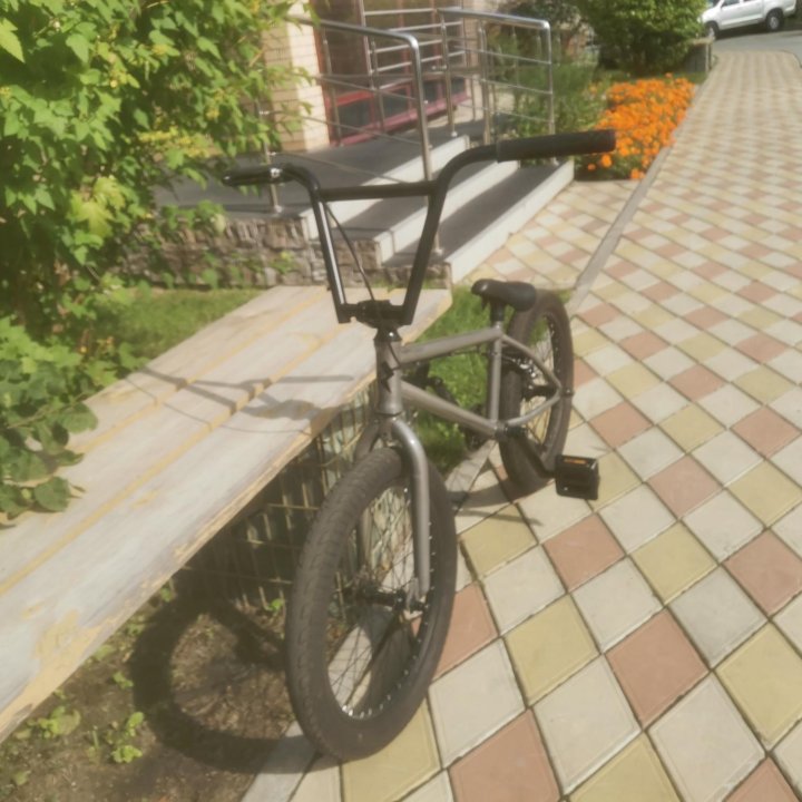 Велосипед трюковой BMX