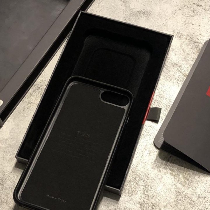 Чехлы на iPhone 7 Plus