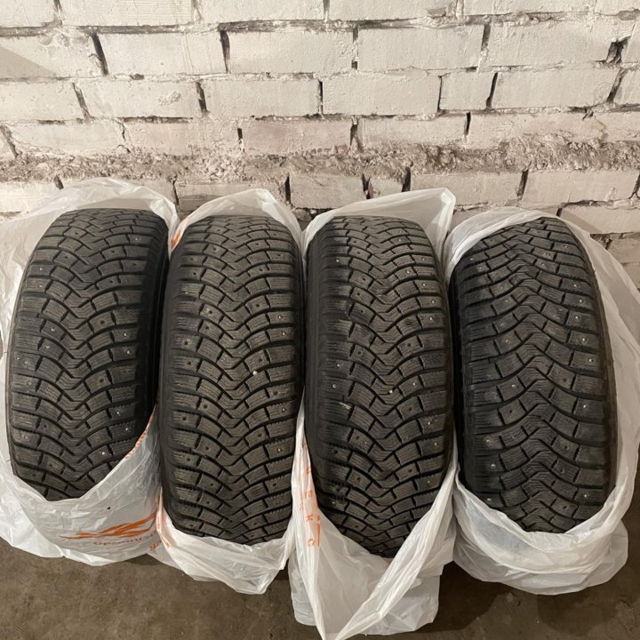 Зимние шины Michelin 225 60 17