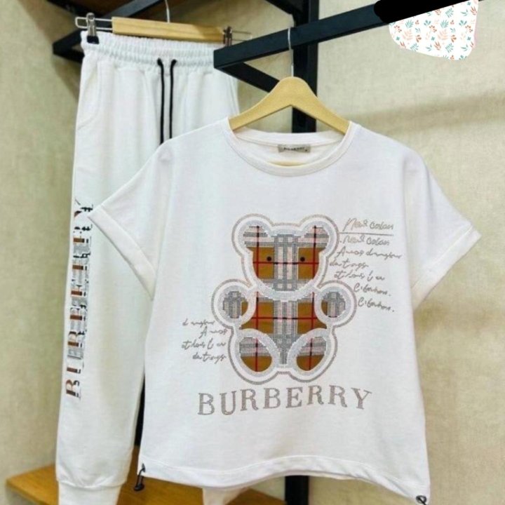 Женский спортивный костюм BURBERRY