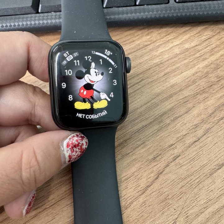 Часы Apple Watch SE40 mm