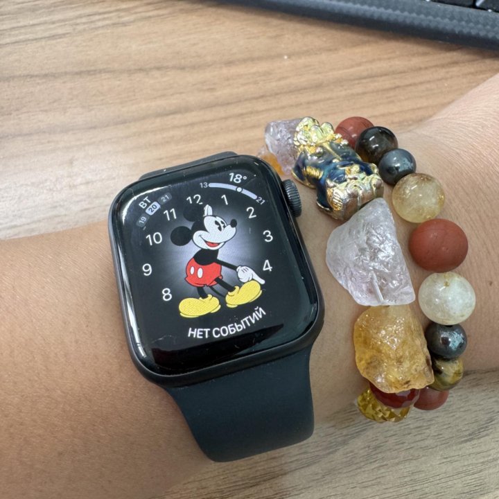 Часы Apple Watch SE40 mm