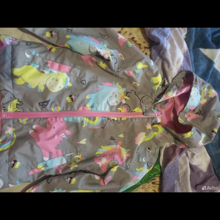 Ветровка для девочки
