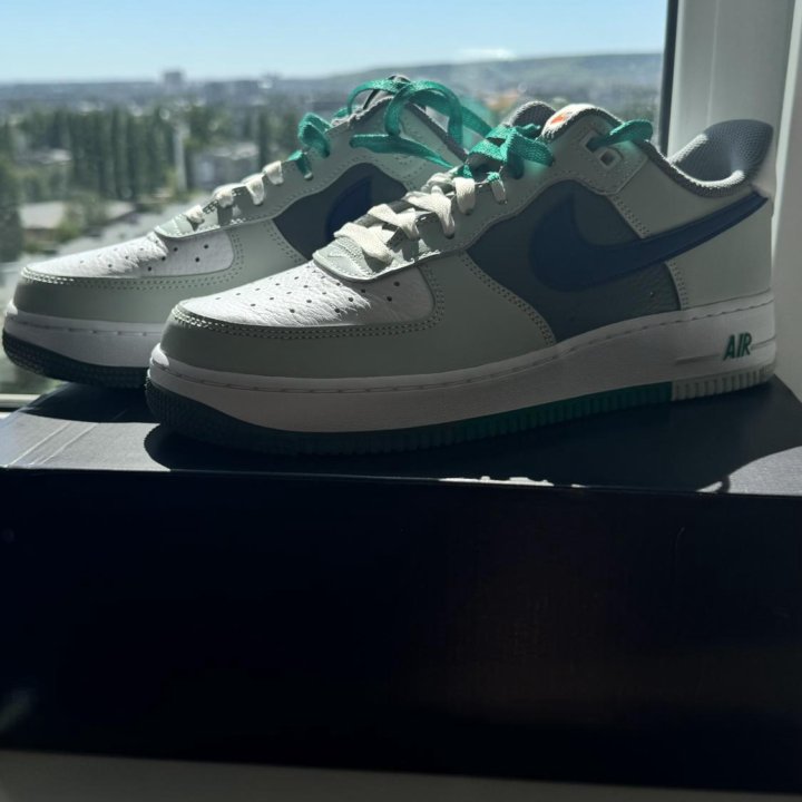 Кроссовки Nike air force 1