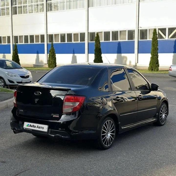 ВАЗ (Lada) Granta, 2015