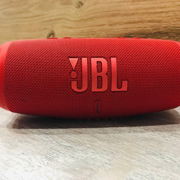 JBL Charge 5