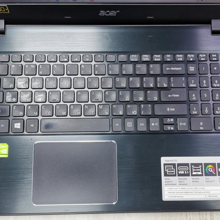 Acer i3-6006u,GeForce 940mx 2Gb