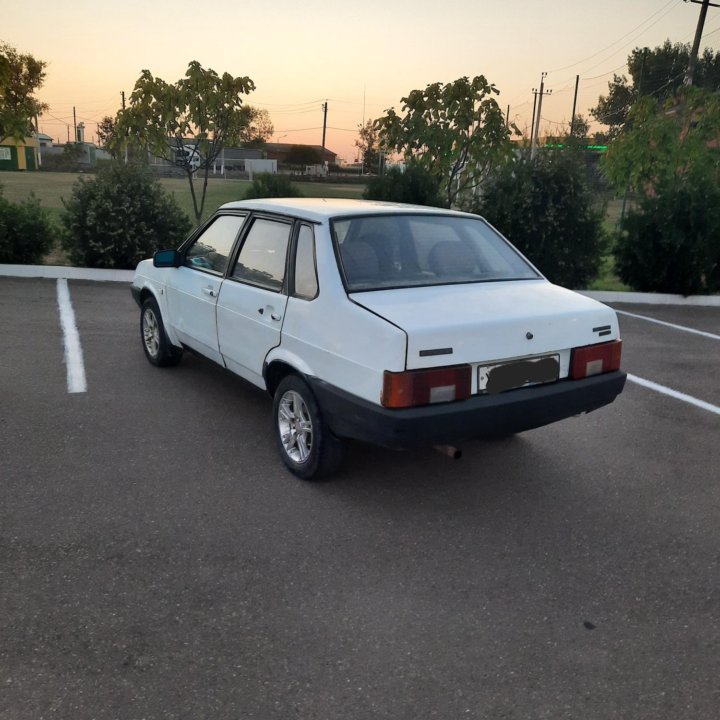 ВАЗ (Lada) 21099, 1999