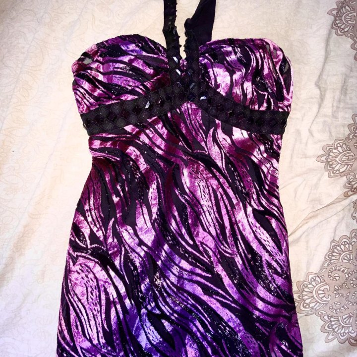 Бархатное платье