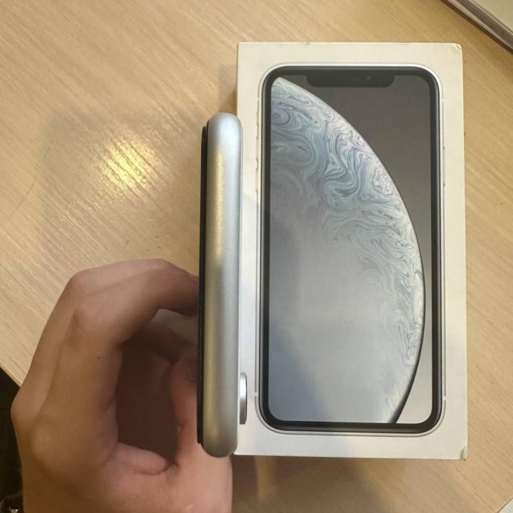 iPhone XR 64 White