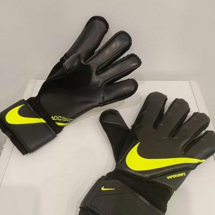 Перчатки вратарские Nike Vapor Grip